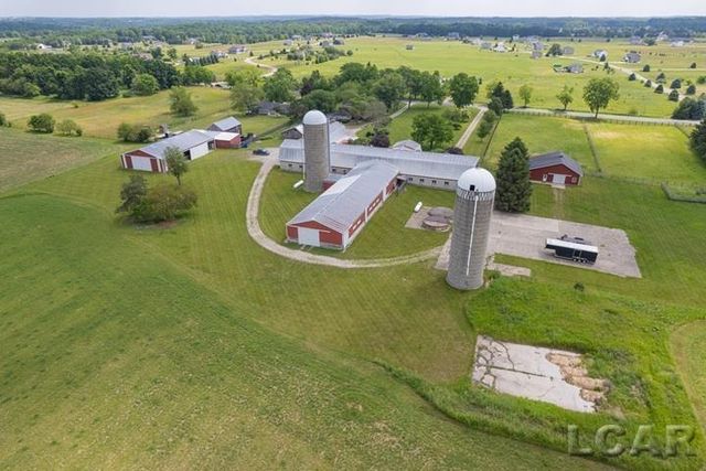 8720 Sharon Hollow Road, Manchester, MI 48158