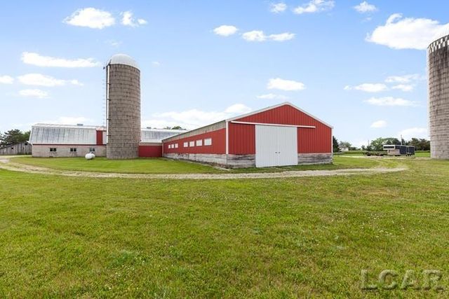 8720 Sharon Hollow Road, Manchester, MI 48158