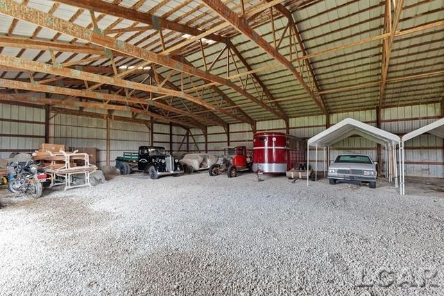 8720 Sharon Hollow Road, Manchester, MI 48158