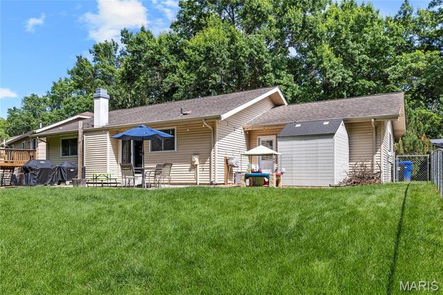 1115 Shadowoak Drive, Ballwin, MO 63021