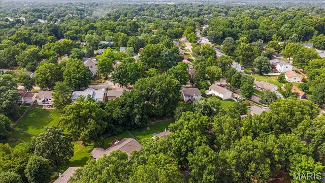 1115 Shadowoak Drive, Ballwin, MO 63021