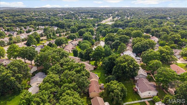 1115 Shadowoak Drive, Ballwin, MO 63021