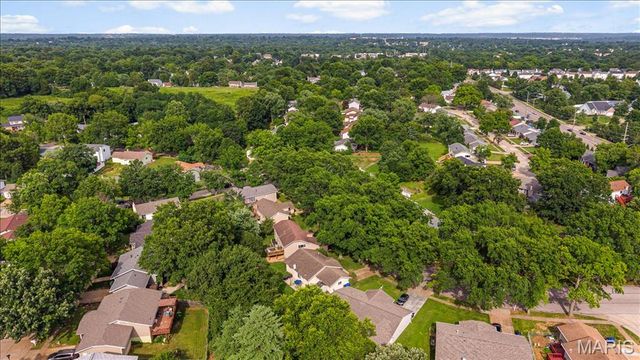 1115 Shadowoak Drive, Ballwin, MO 63021