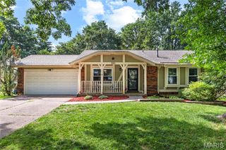 1115 Shadowoak Drive, Ballwin, MO 63021