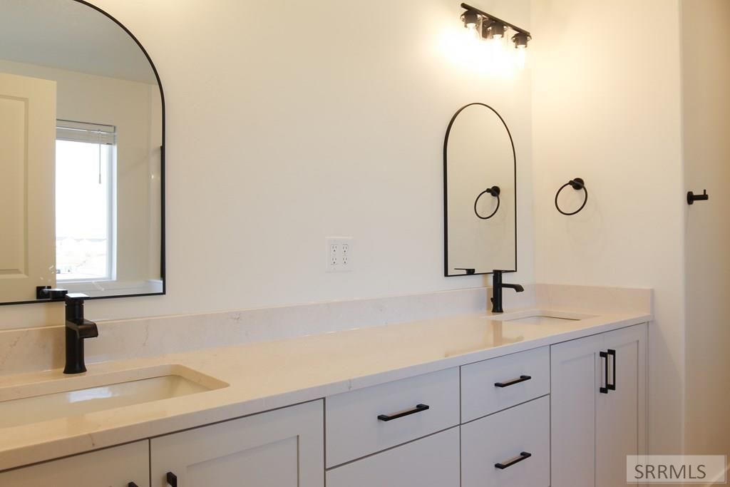 Image 15 of property listing at 2354 W 550 S, Rexburg, ID 83440