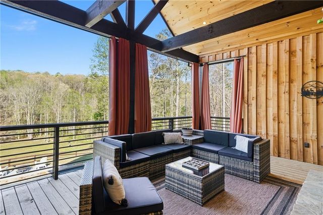 736 Town Creek Church Road, Talking Rock, GA 30175