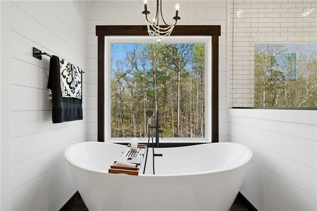 736 Town Creek Church Road, Talking Rock, GA 30175