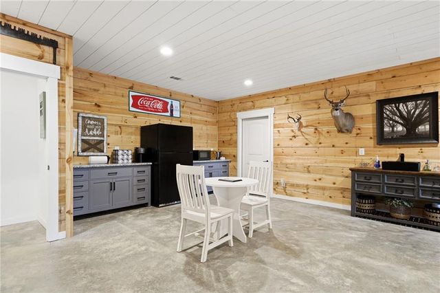 736 Town Creek Church Road, Talking Rock, GA 30175