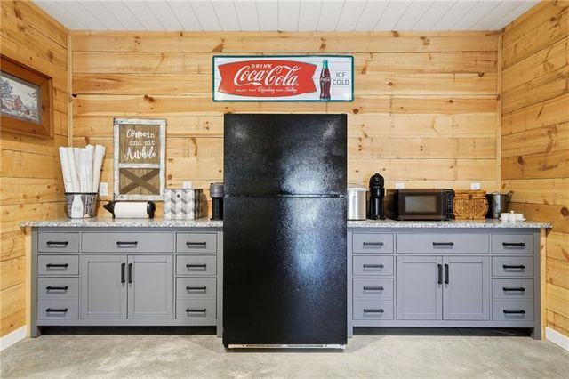 736 Town Creek Church Road, Talking Rock, GA 30175