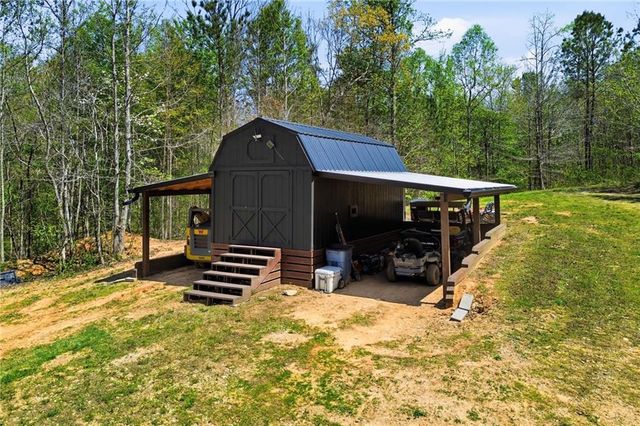 736 Town Creek Church Road, Talking Rock, GA 30175