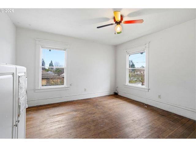 335 Se BAKER St, Mc Minnville, OR 97128