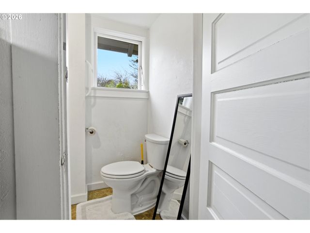 335 Se BAKER St, Mc Minnville, OR 97128