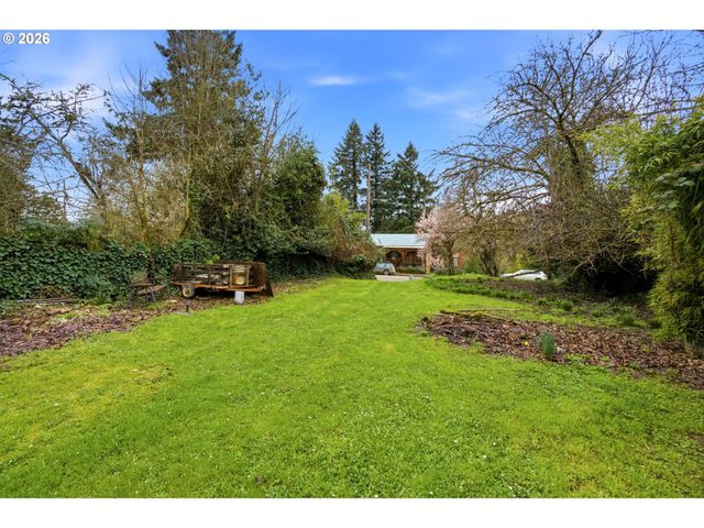 335 Se BAKER St, Mc Minnville, OR 97128