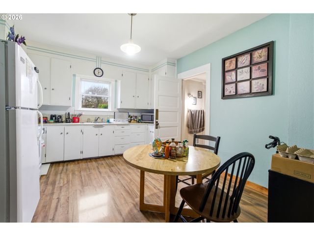 335 Se BAKER St, Mc Minnville, OR 97128