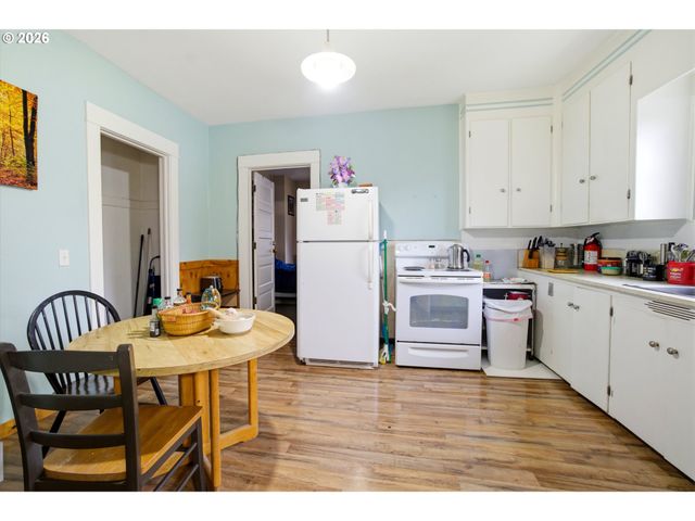 335 Se BAKER St, Mc Minnville, OR 97128