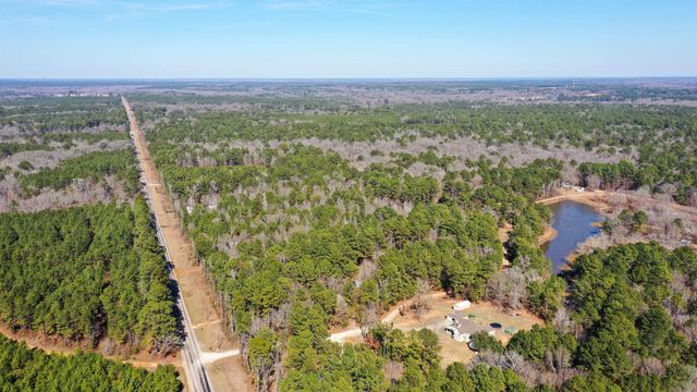 8282 Farm Market 134, Karnack, TX 75661