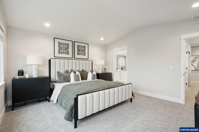 708 Magnolia Av, Woodburn, OR 97071