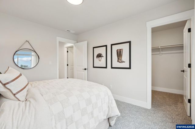 708 Magnolia Av, Woodburn, OR 97071