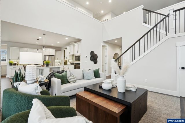 708 Magnolia Av, Woodburn, OR 97071