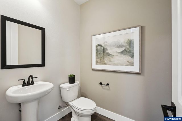 708 Magnolia Av, Woodburn, OR 97071