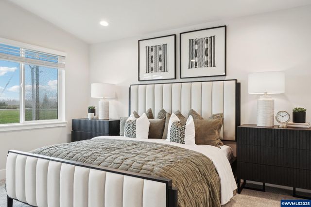 708 Magnolia Av, Woodburn, OR 97071