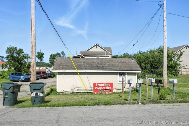 507 S Maryland Avenue, Claremore, OK 74017