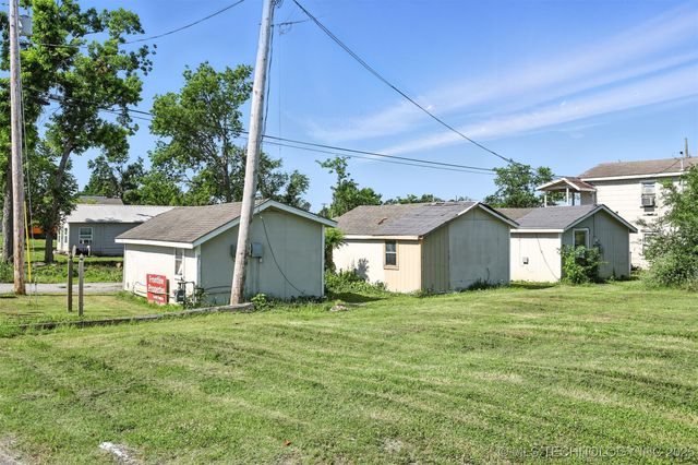 507 S Maryland Avenue, Claremore, OK 74017