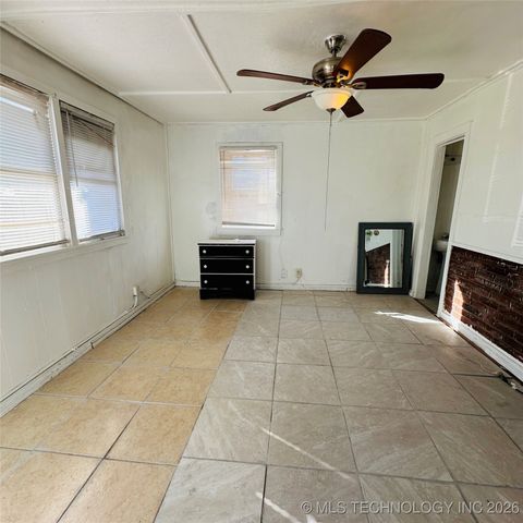 507 S Maryland Avenue, Claremore, OK 74017