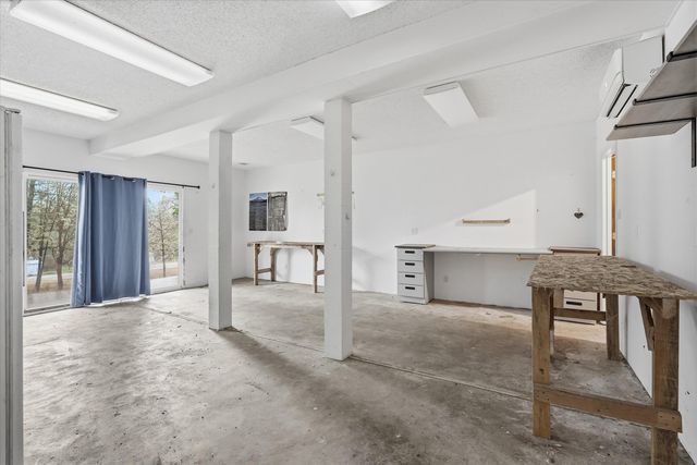 6900 Pleasant Creek Road, Rogue River, OR 97537