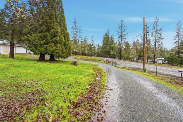 6900 Pleasant Creek Road, Rogue River, OR 97537