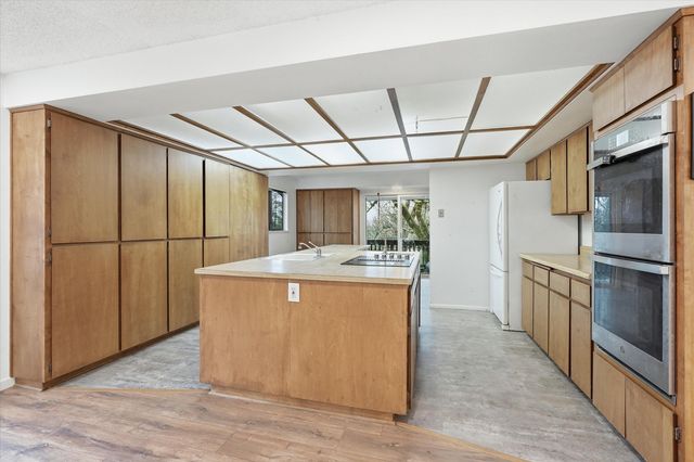 6900 Pleasant Creek Road, Rogue River, OR 97537