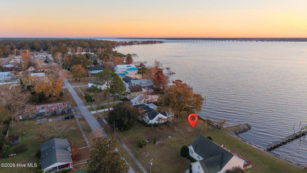 513 N A Street, Bridgeton, NC 28519