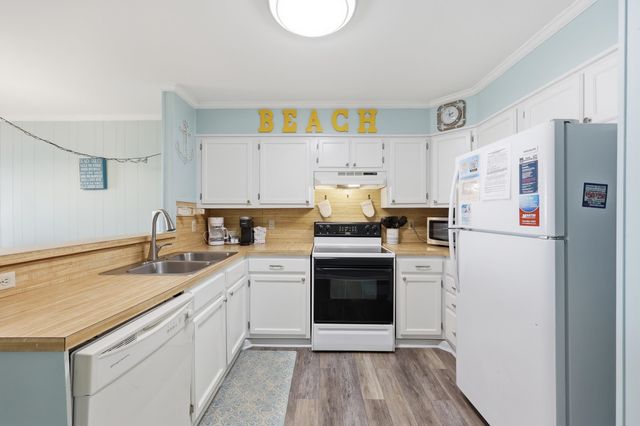 613 Ocean Blvd. S H2, North Myrtle Beach, SC 29582