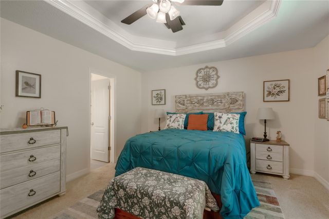 2023 E Lake Drive, Huntsville, TX 77340