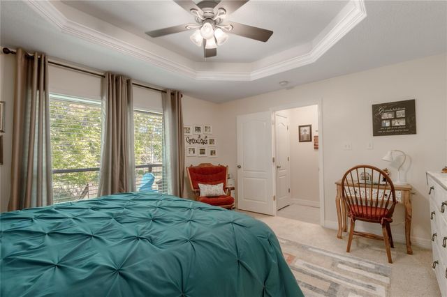 2023 E Lake Drive, Huntsville, TX 77340