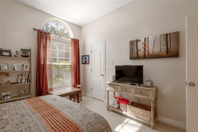 2023 E Lake Drive, Huntsville, TX 77340