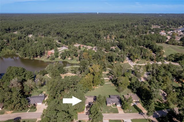 2023 E Lake Drive, Huntsville, TX 77340
