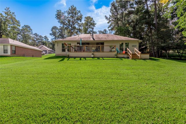 2023 E Lake Drive, Huntsville, TX 77340