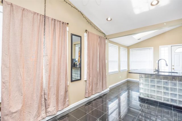 38 Wall Street, Farmingdale, NY 11735