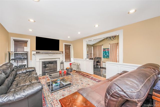 38 Wall Street, Farmingdale, NY 11735