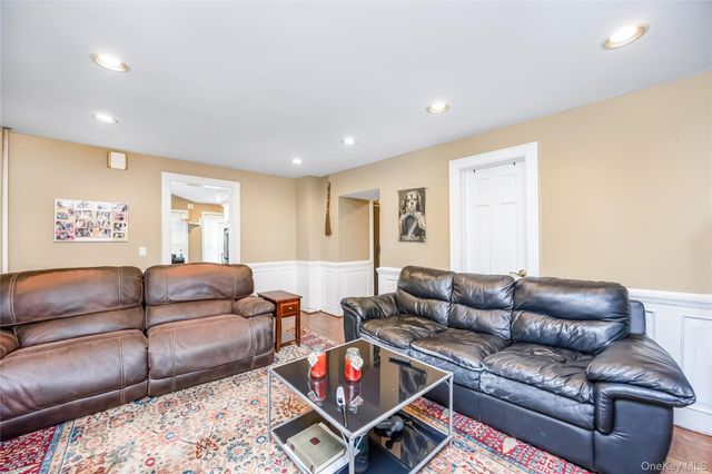 38 Wall Street, Farmingdale, NY 11735
