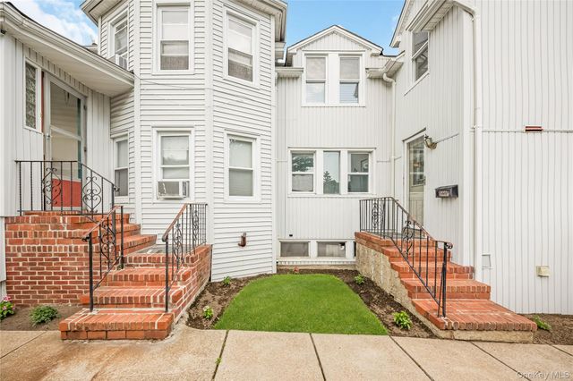 38 Wall Street, Farmingdale, NY 11735