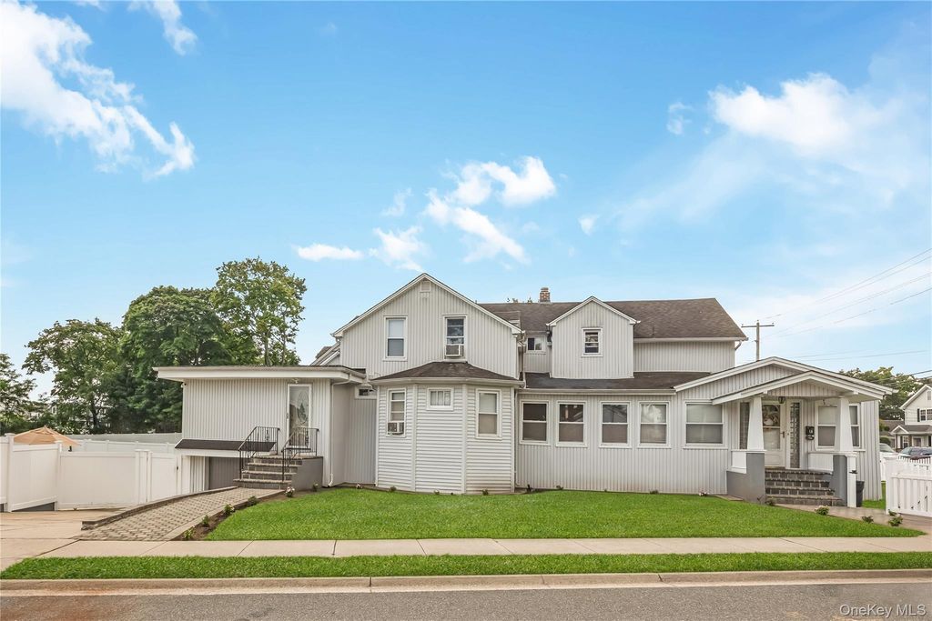 38 Wall Street, Farmingdale, NY 11735