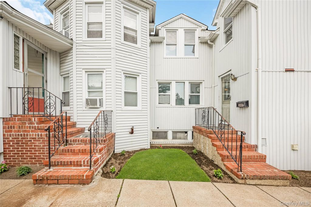 38 Wall Street, Farmingdale, NY 11735 — photo 5