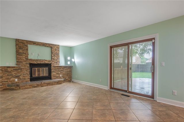 8930 Willowgate Lane, Huber Heights, OH 45424