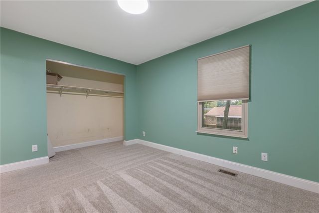 8930 Willowgate Lane, Huber Heights, OH 45424