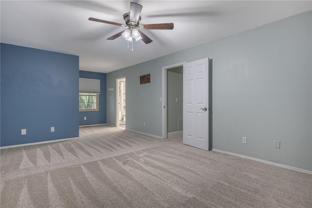 8930 Willowgate Lane, Huber Heights, OH 45424