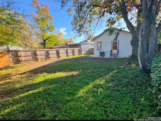 247 Furnish, San Antonio, TX 78204