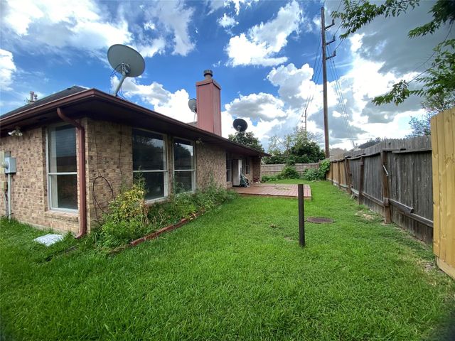 15922 Williwaw Drive, Houston, TX 77083