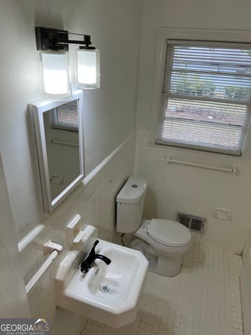 1215 Westview Drive SW UNIT A, Atlanta, GA 30310